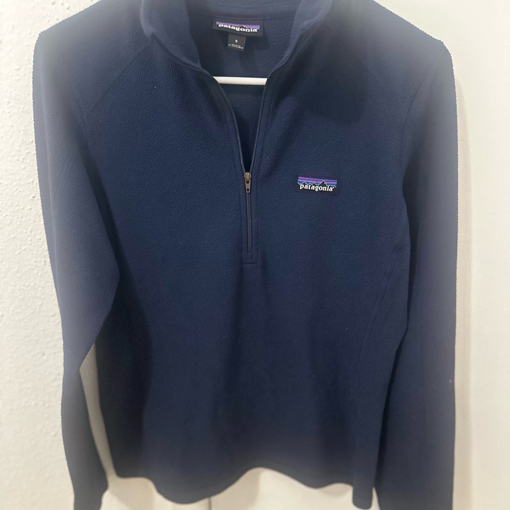 Patagonia Women’s Dark Blue Zip-Up Fleece Pull-Over